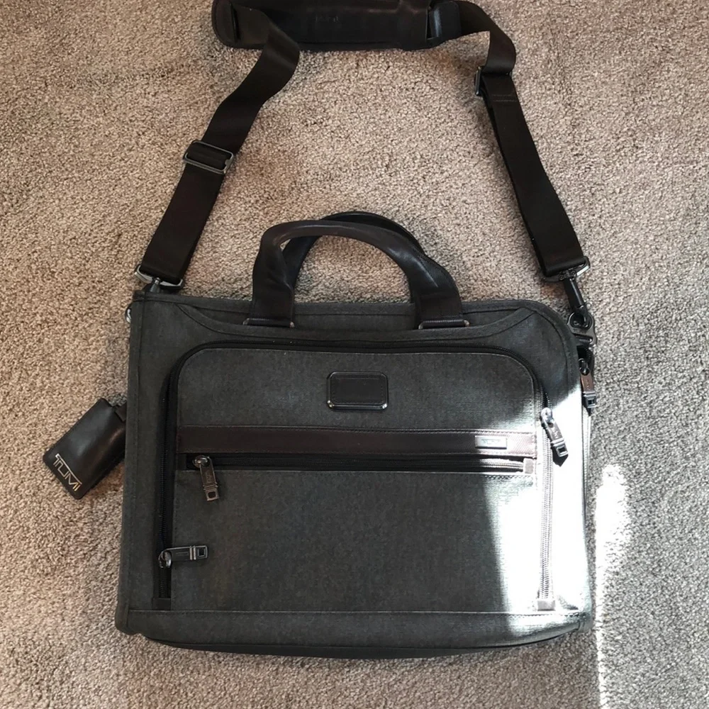 TUMI slim deluxe leather handle grey nylon body unisex so many pockets 12x16